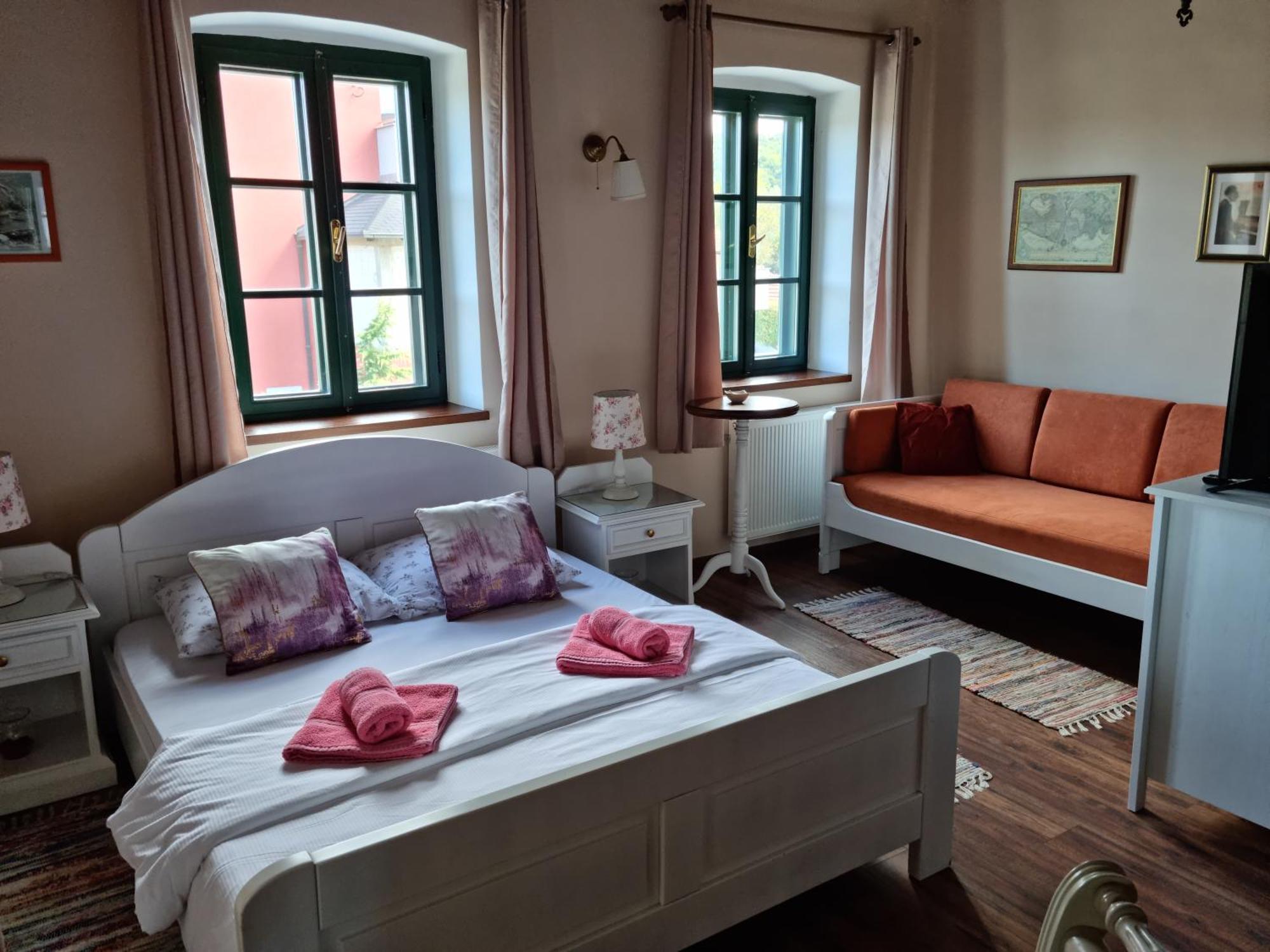 Taverna 1860 Rooms & Apartments Donja Zelina 外观 照片